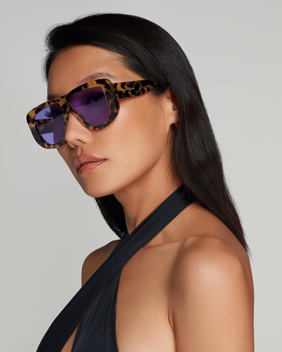 Солнцезащитные очки с черепаховым принтом Karley