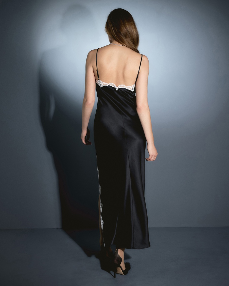 Черная сорочка Nelle