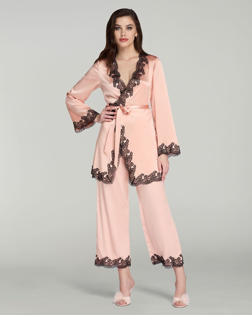 AmeleaРозовые укороченные пижамные брюки из шелка с черным кружевом Amelea