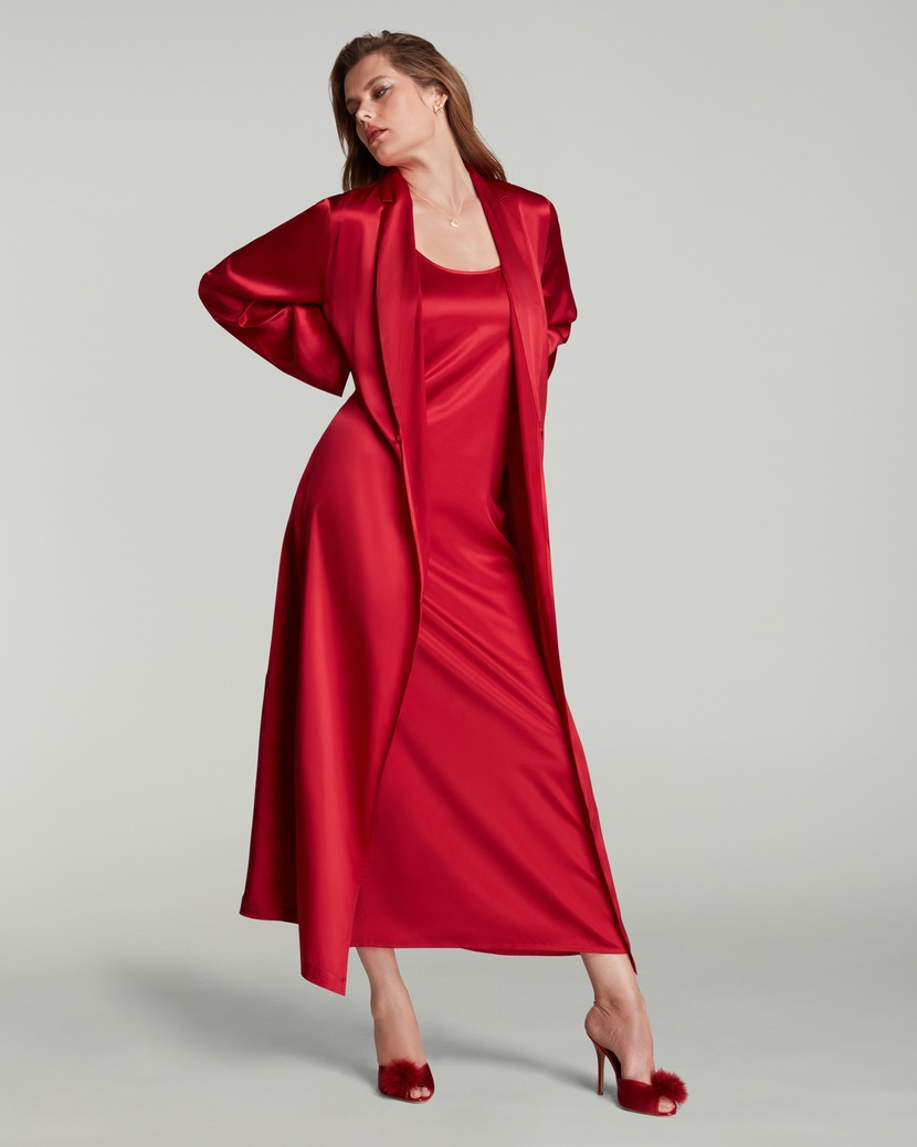 CecilyКрасный длинный халат Cecily