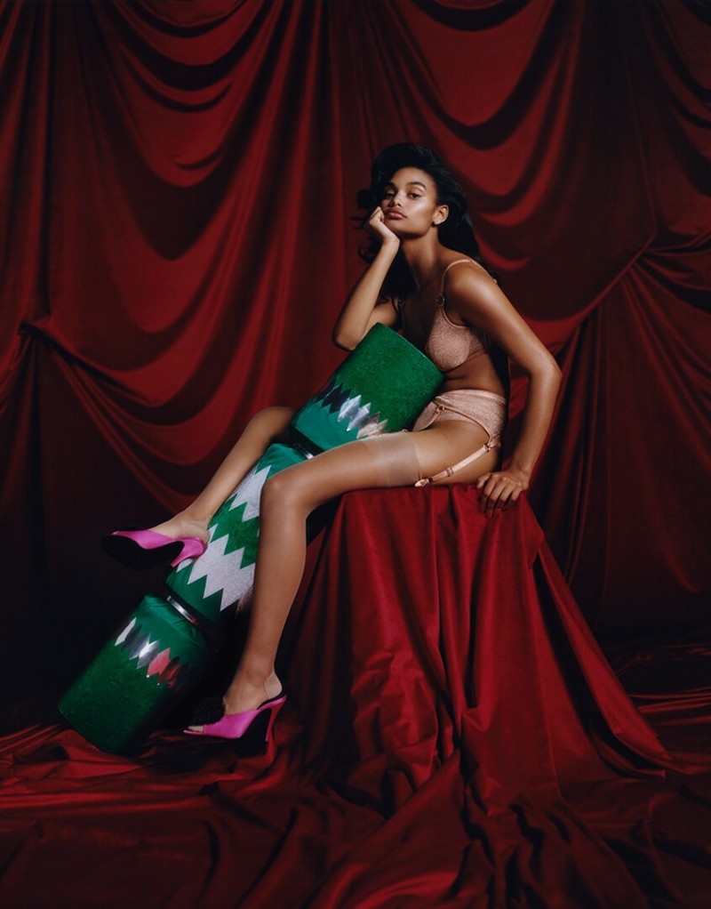 PhoebeРозовый пояс для чулок Phoebe