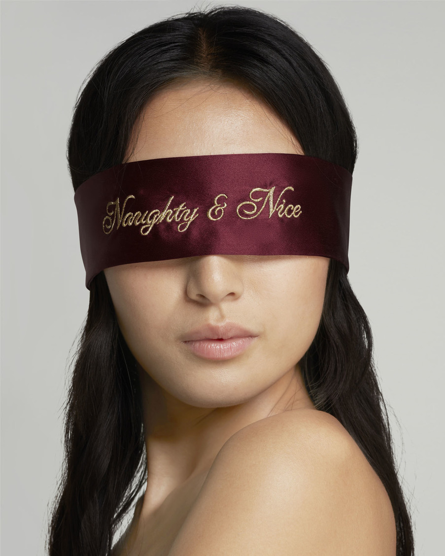Бордово-золотая маска Naughty