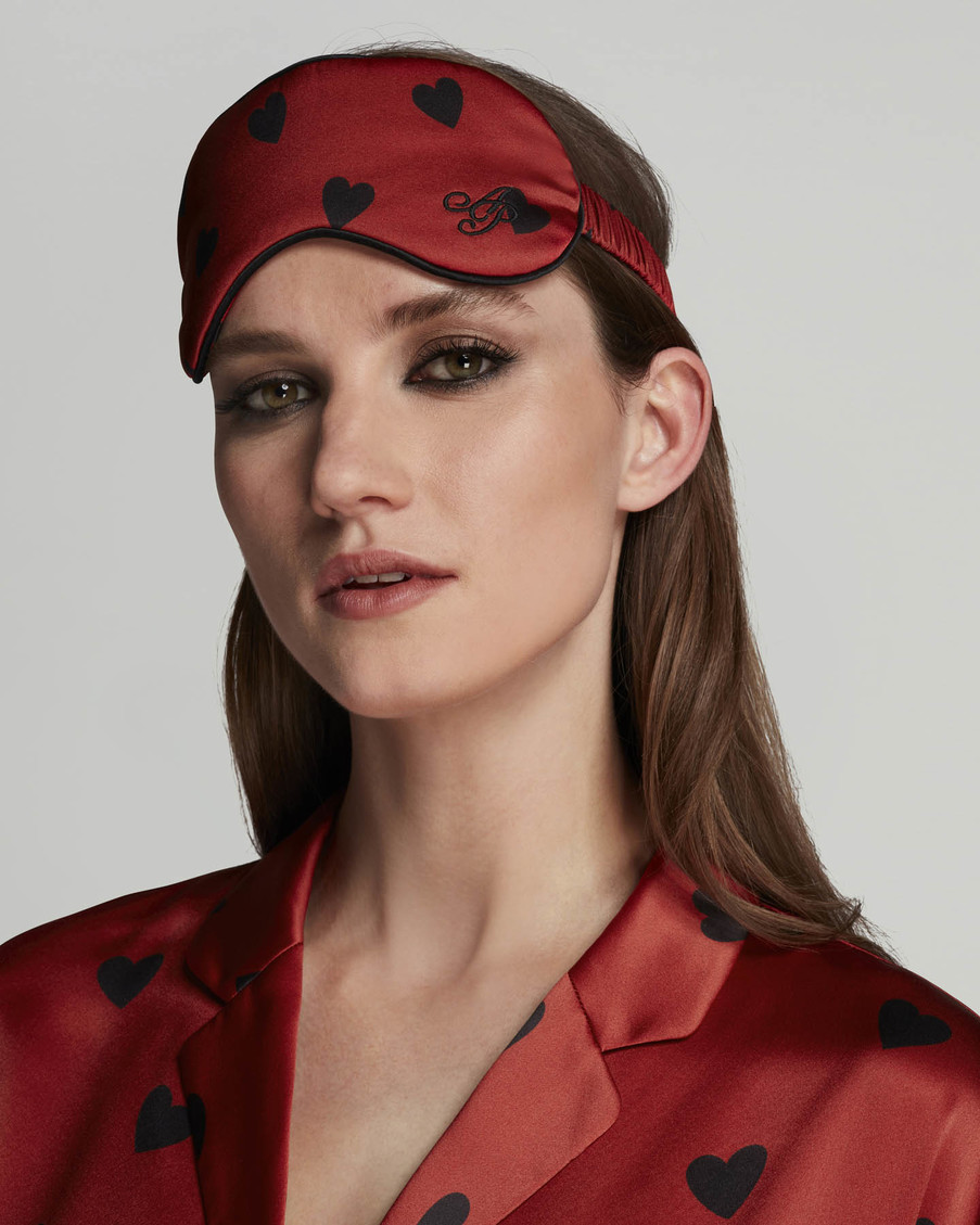 Красно-черная шелковая маска для сна Hart