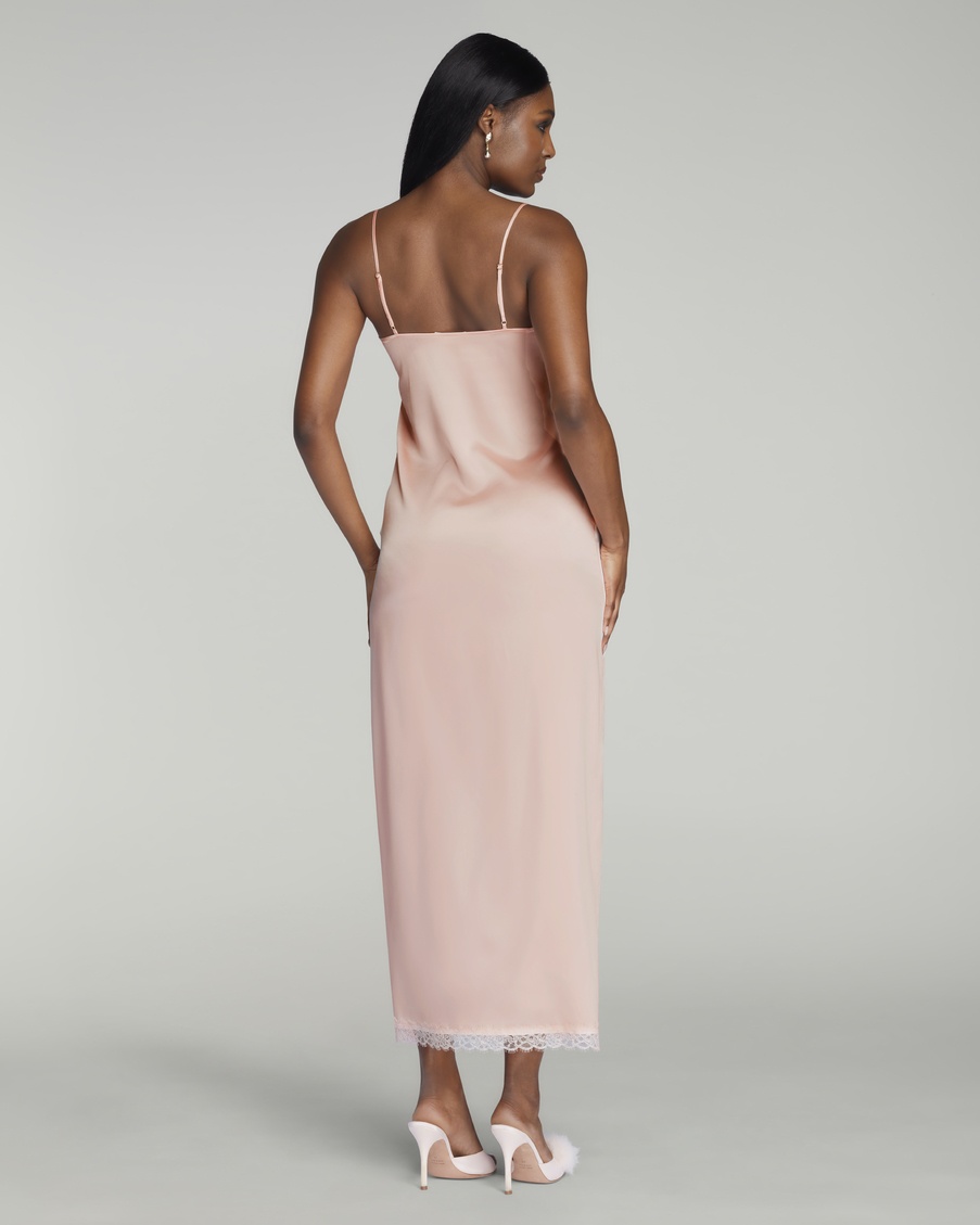 Бледно-розовая длинная сорочка Gisele