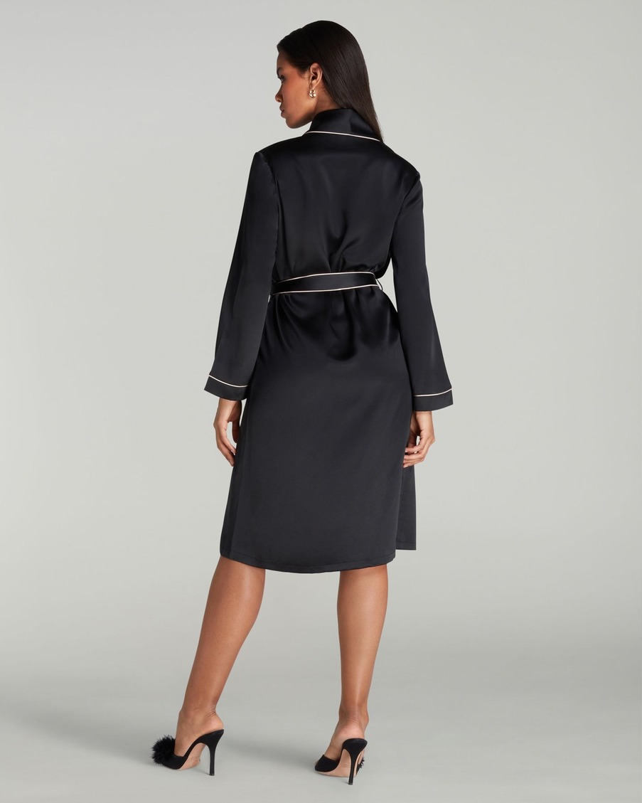 Черный шелковый халат Classic