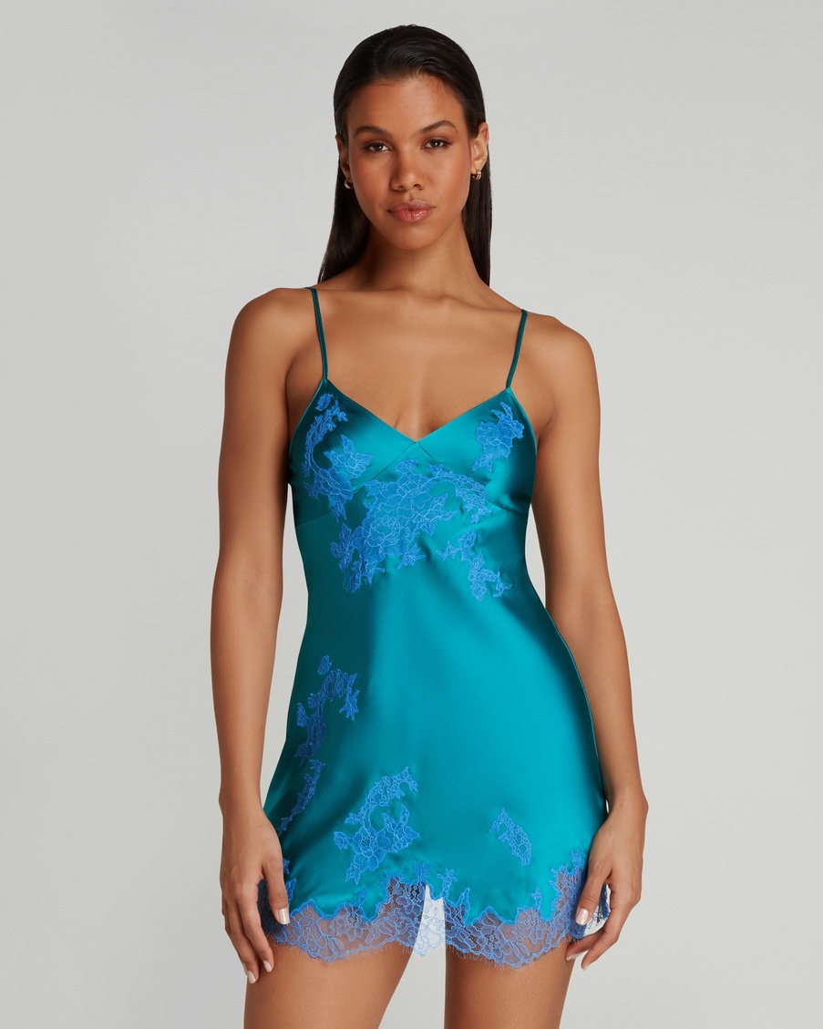 Бирюзовая шелковая сорочка с голубым кружевом Christi