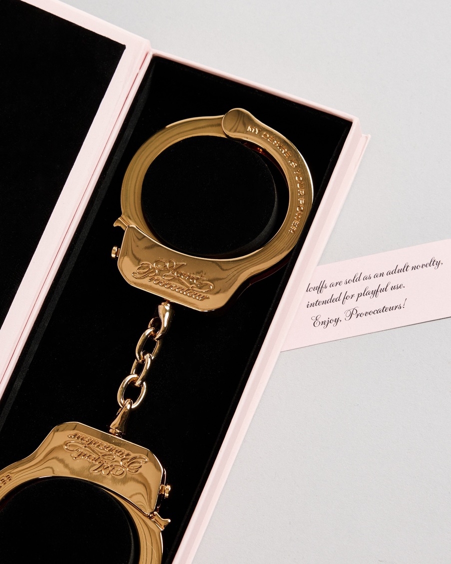 Золотистые манжеты Audria