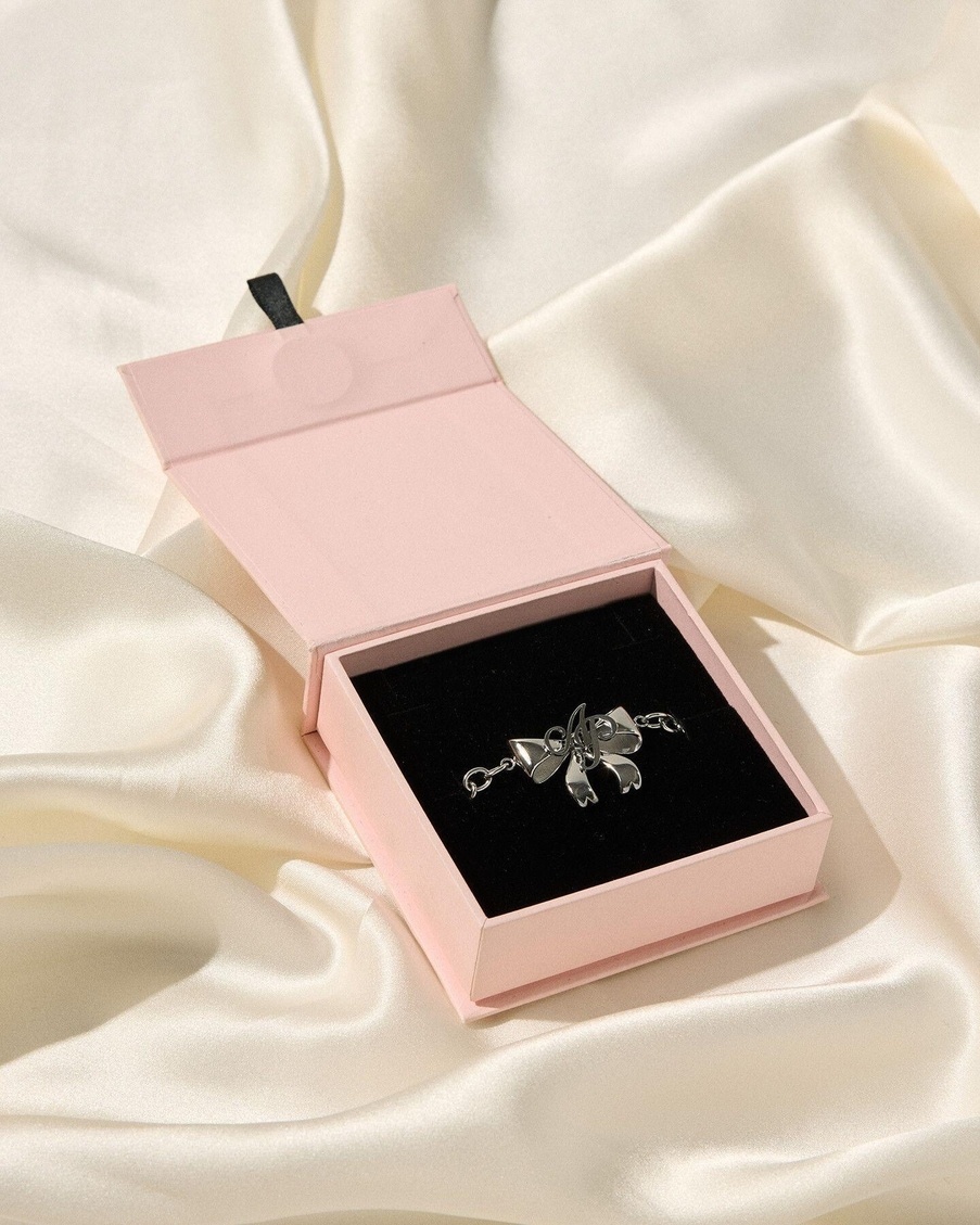 Серебристый браслет Bret