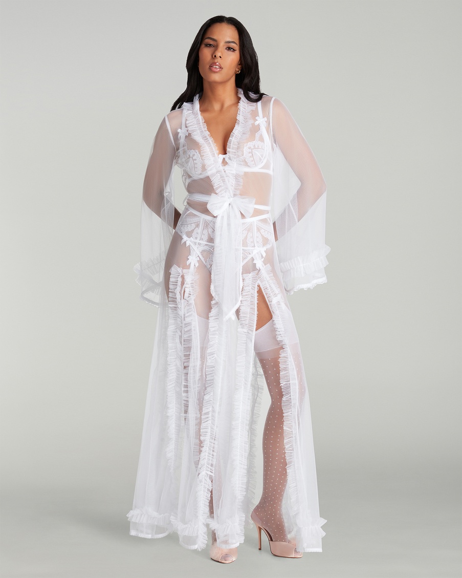 Белый длинный халат Maeva