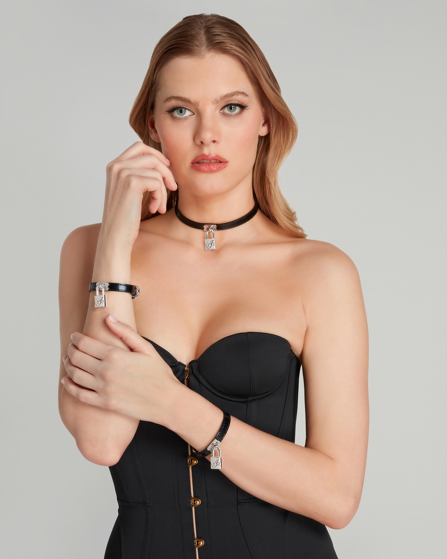 Черные манжеты Bess