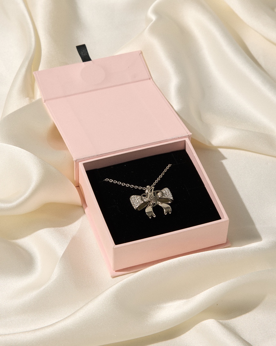 Серебристое ожерелье Brietta