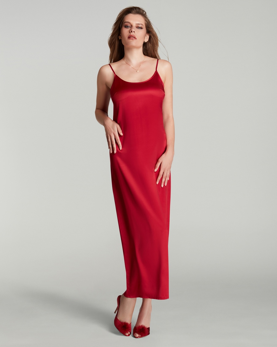 Красная длинная сорочка Cecily