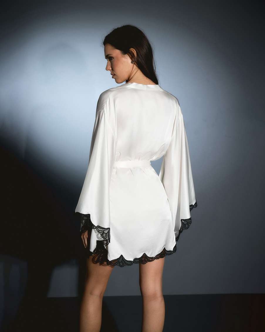 Халат-кимоно цвета слоновой кости Nelle