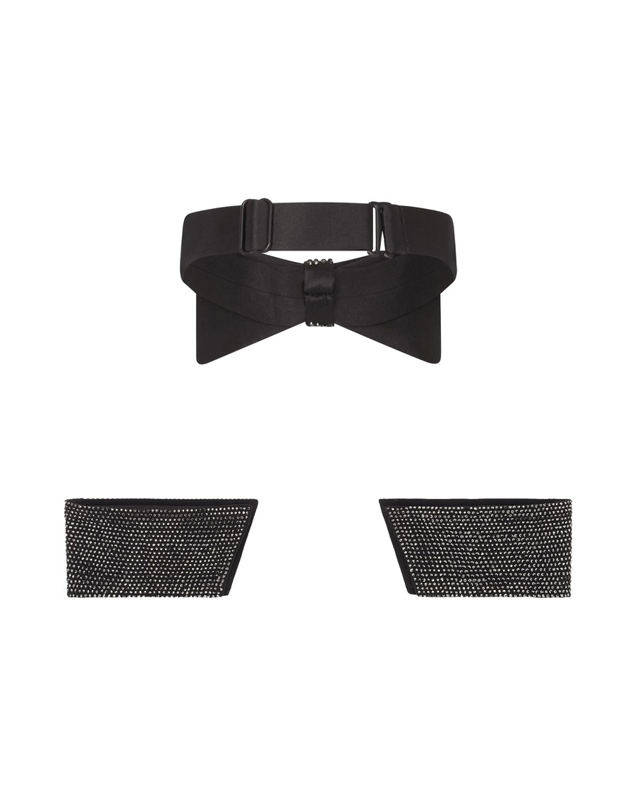 Черные манжеты и воротник Wynnie